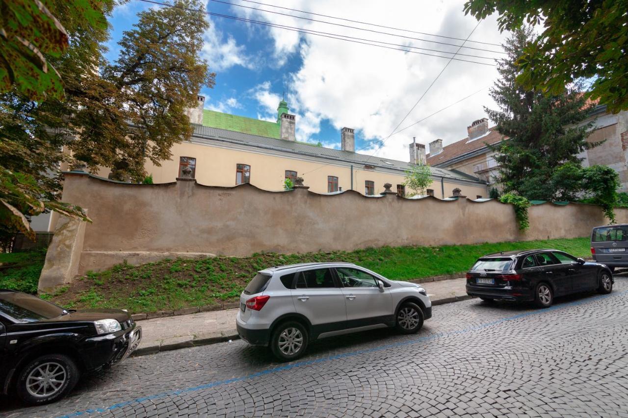 Dream Apartament On Drahomanova Street Lviv Bagian luar foto